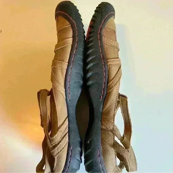 Jambu Terra Fusion Design Dune Sandals. Taupe Size 8. GUC see photos for wear - Picture 4 of 7